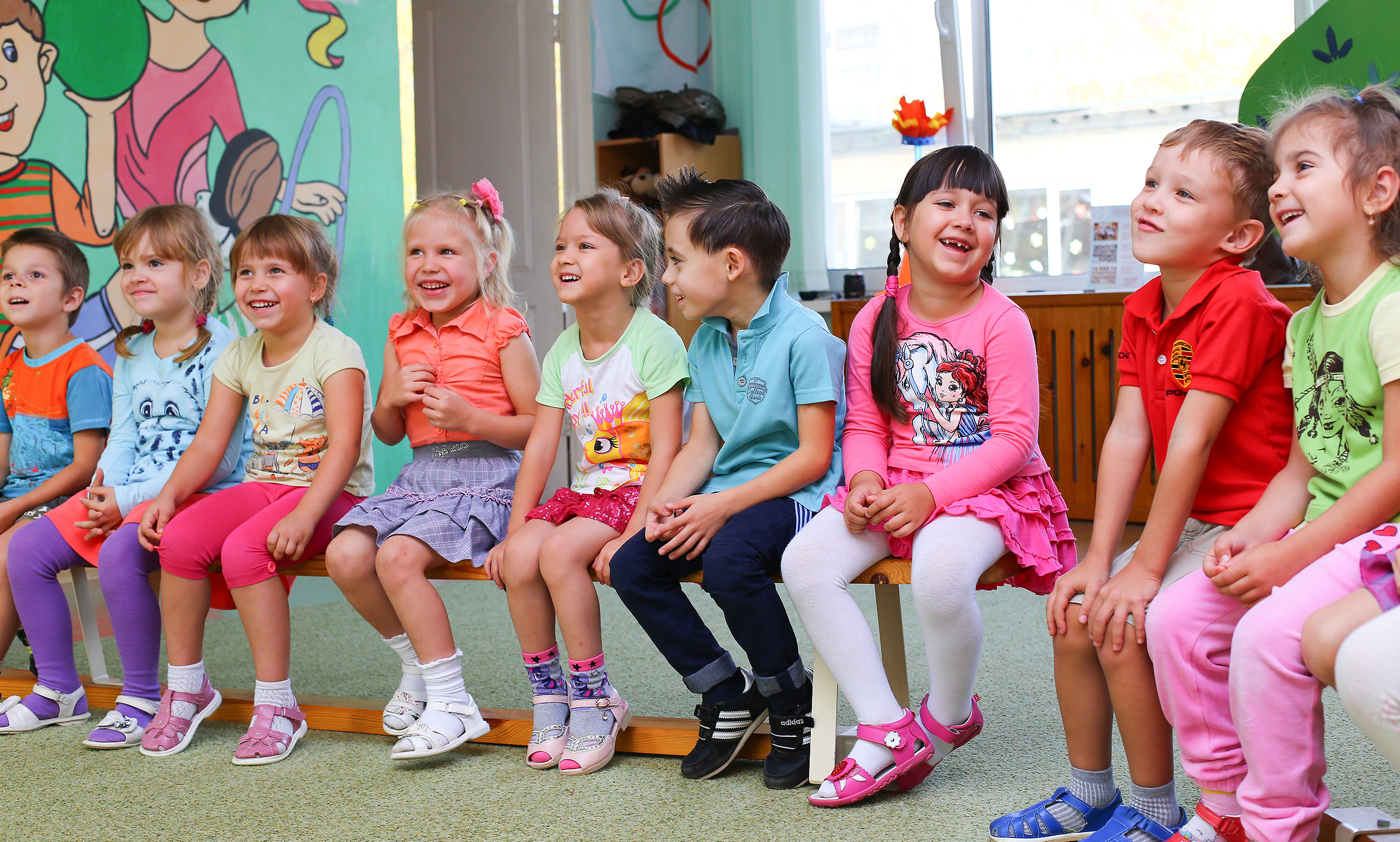Connecticut 2020 census group of smiling children 