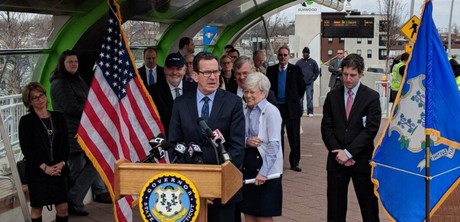 Governor Malloy speaks at the CTfastrak Elmwood Station