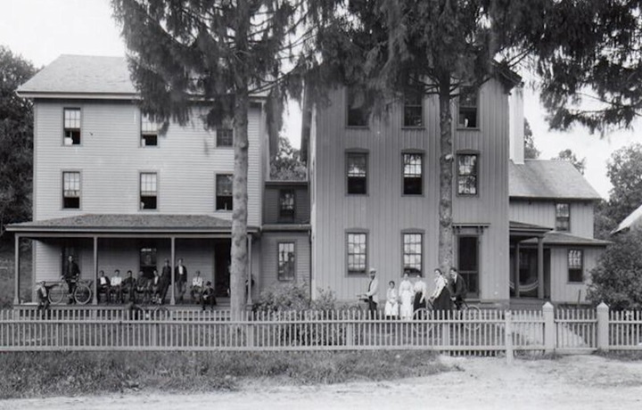 Ivoryton Inn
