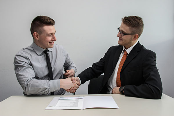 landlord and lessor signing lease
