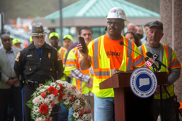 News - Memorial keynote for work zone worker